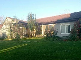 Дом, 330 кв.м на участке 6 сот