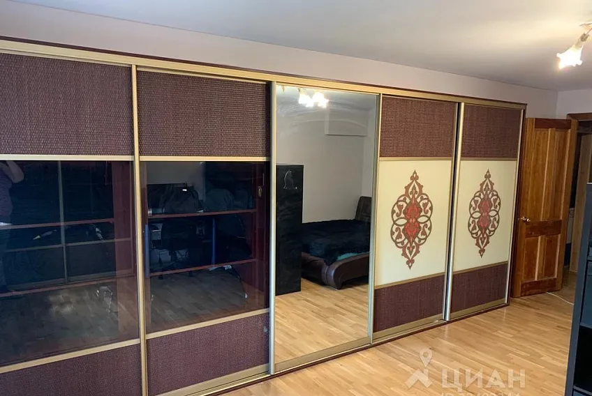 Дом, 216 кв.м на участке 6 сот