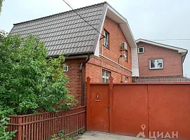 Дом, 216 кв.м на участке 6 сот