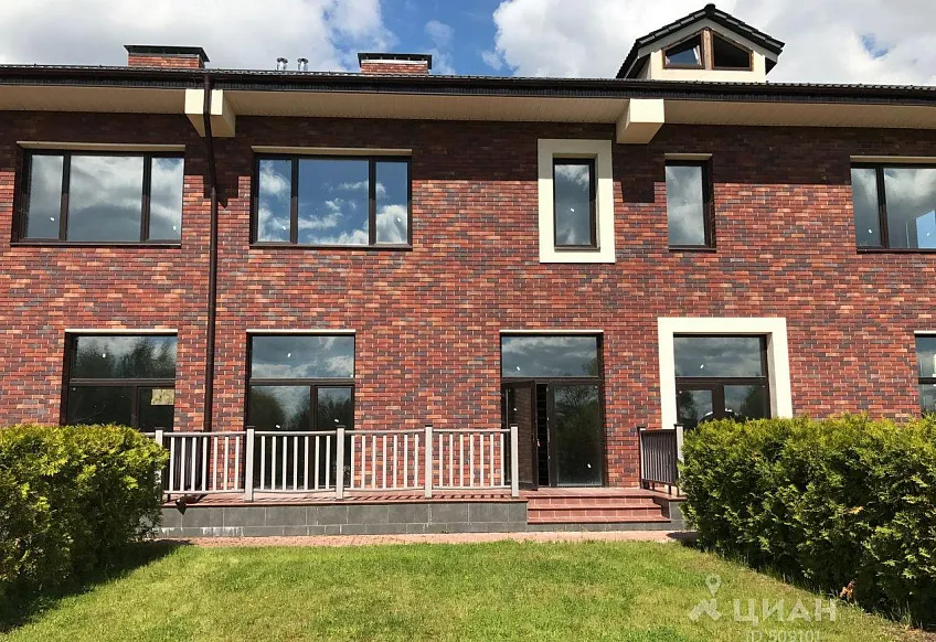 Дом, 196.2 кв.м на участке 2.36 сот