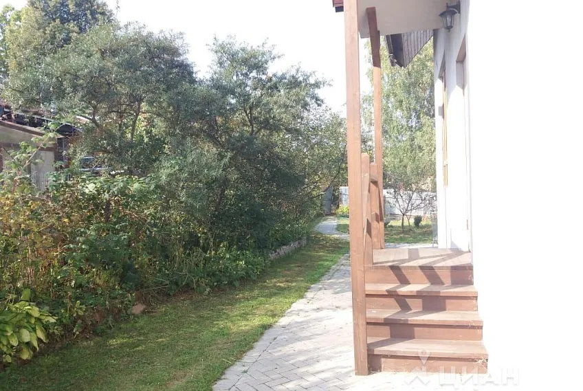 Дом, 105 кв.м на участке 6 сот