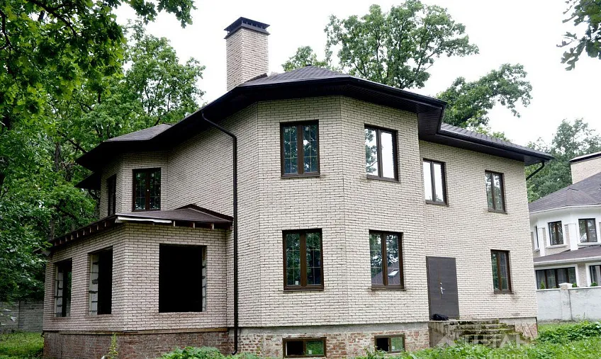 Дом, 508 кв.м на участке 17.3 сот