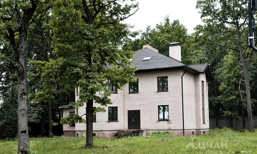 Дом, 508 кв.м на участке 17.3 сот