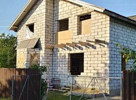 Дом, 120 кв.м на участке 8.2 сот