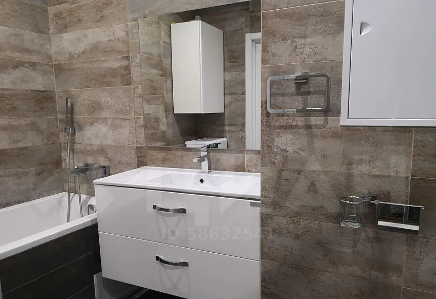 2-комн. квартира, 70/30/17