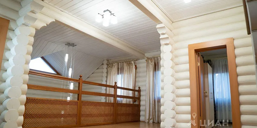 Дом, 237 кв.м на участке 10.7 сот