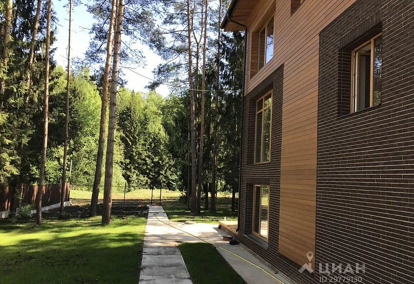 Дом, 450 кв.м на участке 30 сот