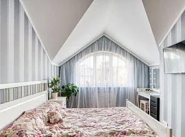 Дом, 235 кв.м на участке 2 сот