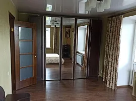 3-комн. квартира, 87.6/49.5/9.3