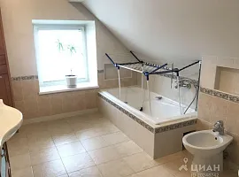 Дом, 320 кв.м на участке 13 сот