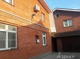 Дом, 216 кв.м на участке 6 сот