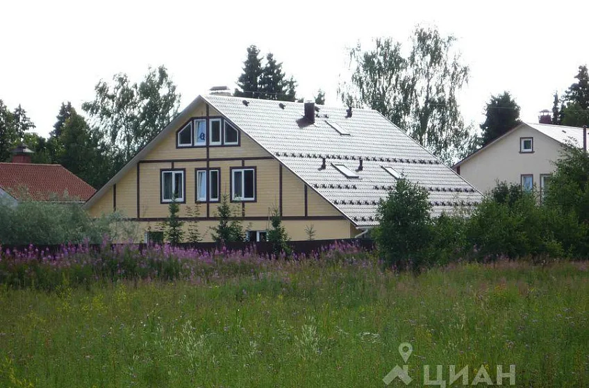 Дом, 560 кв.м на участке 12 сот