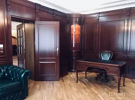 Дом, 1110 кв.м на участке 220 сот