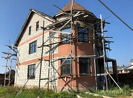 Дом, 367 кв.м на участке 9.83 сот