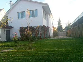 Дом, 330 кв.м на участке 6 сот