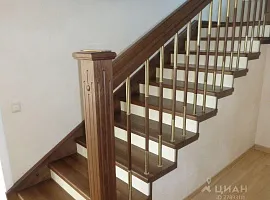 Дом, 330 кв.м на участке 8 сот