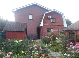 Дом, 216 кв.м на участке 6 сот