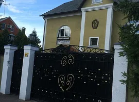 Дом, 485 кв.м на участке 10 сот