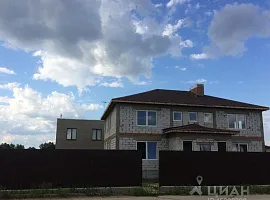 Дом, 300 кв.м на участке 7.5 сот