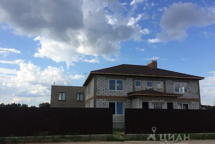 Дом, 300 кв.м на участке 7.5 сот