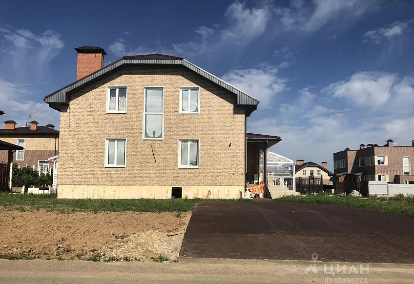 Дом, 122 кв.м на участке 4 сот