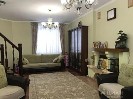 Дом, 320 кв.м на участке 13 сот