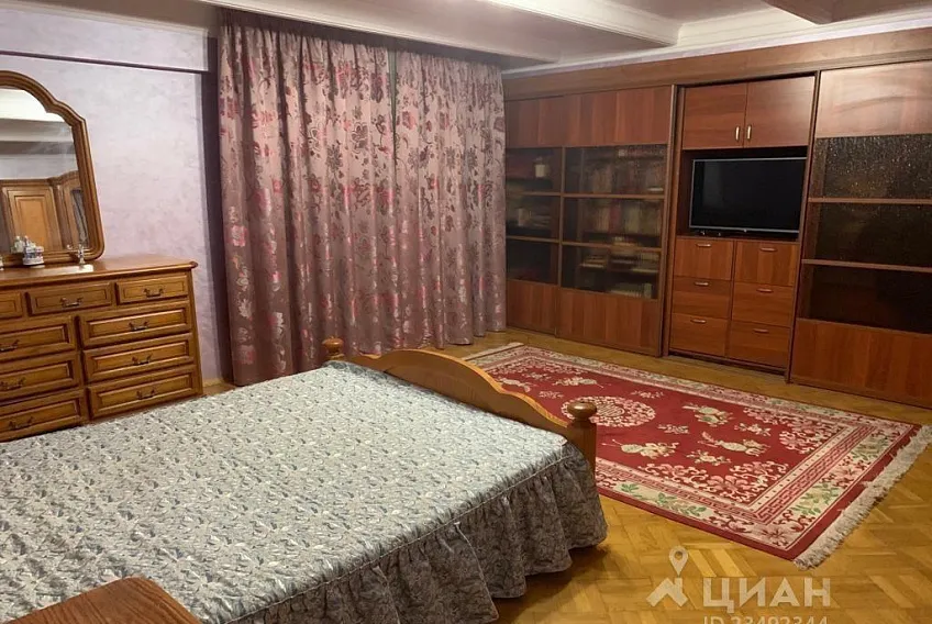 Дом, 216 кв.м на участке 6 сот