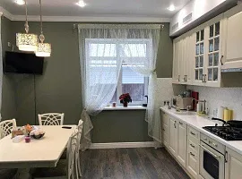 Дом, 200 кв.м на участке 7 сот