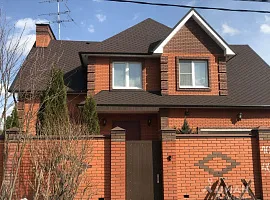 Дом, 320 кв.м на участке 13 сот