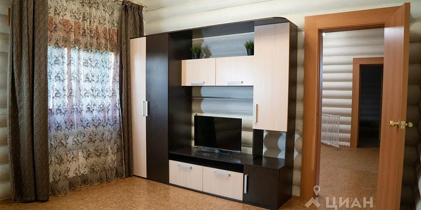 Дом, 237 кв.м на участке 10.7 сот