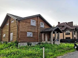 Дом, 280 кв.м на участке 10 сот