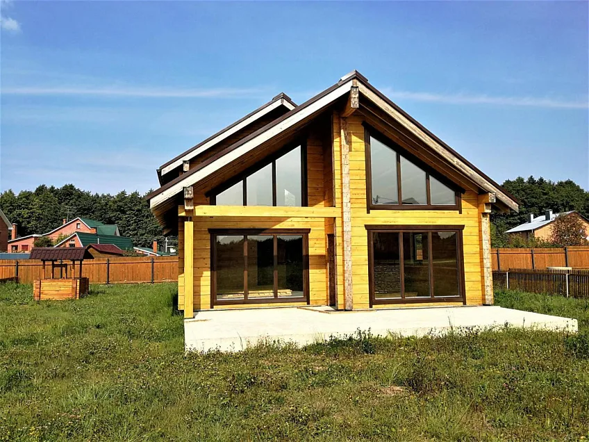 Дом, 160 кв.м на участке 8 сот