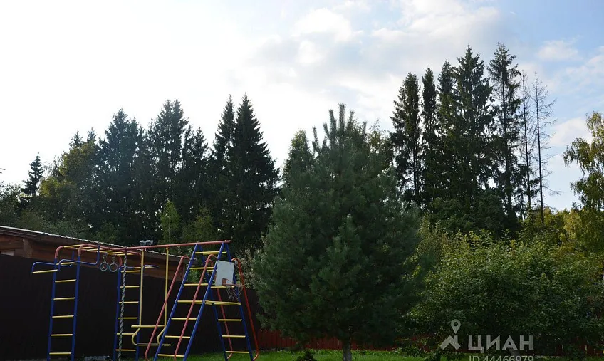 Дом, 100 кв.м на участке 18 сот