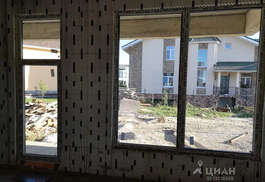 Дом, 280 кв.м на участке 10 сот