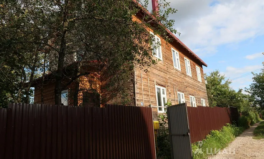 Дом, 260 кв.м на участке 5 сот