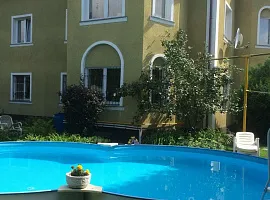 Дом, 485 кв.м на участке 10 сот