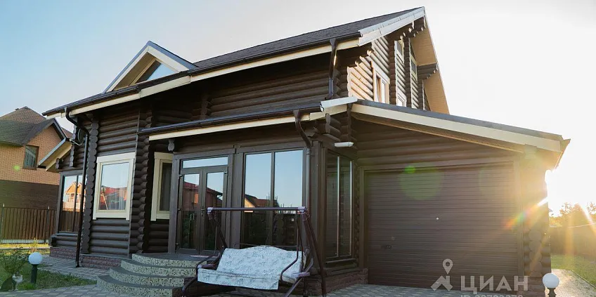 Дом, 237 кв.м на участке 10.7 сот