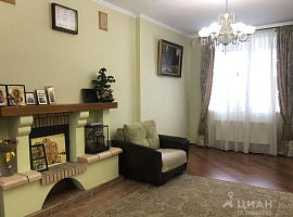 Дом, 320 кв.м на участке 13 сот