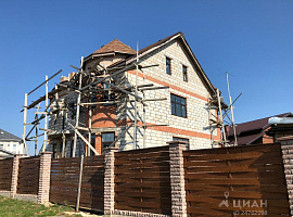 Дом, 367 кв.м на участке 9.83 сот