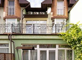 Дом, 235 кв.м на участке 2 сот