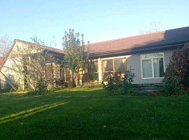 Дом, 330 кв.м на участке 6 сот