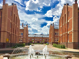 Дом, 139 кв.м на участке 1 сот