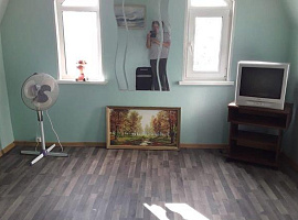 Дом, 50 кв.м на участке 2 сот