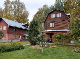 Дом, 300 кв.м на участке 18 сот