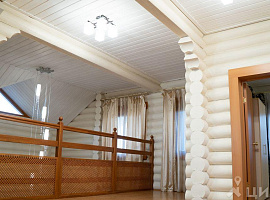 Дом, 237 кв.м на участке 10.7 сот