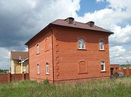 Дом, 280 кв.м на участке 9.8 сот