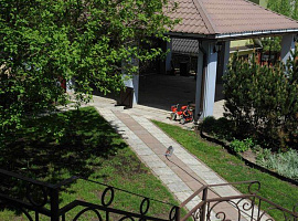 Дом, 350 кв.м на участке 14 сот