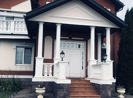 Дом, 1110 кв.м на участке 220 сот