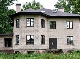 Дом, 508 кв.м на участке 17.3 сот