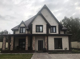 Дом, 260 кв.м на участке 8 сот